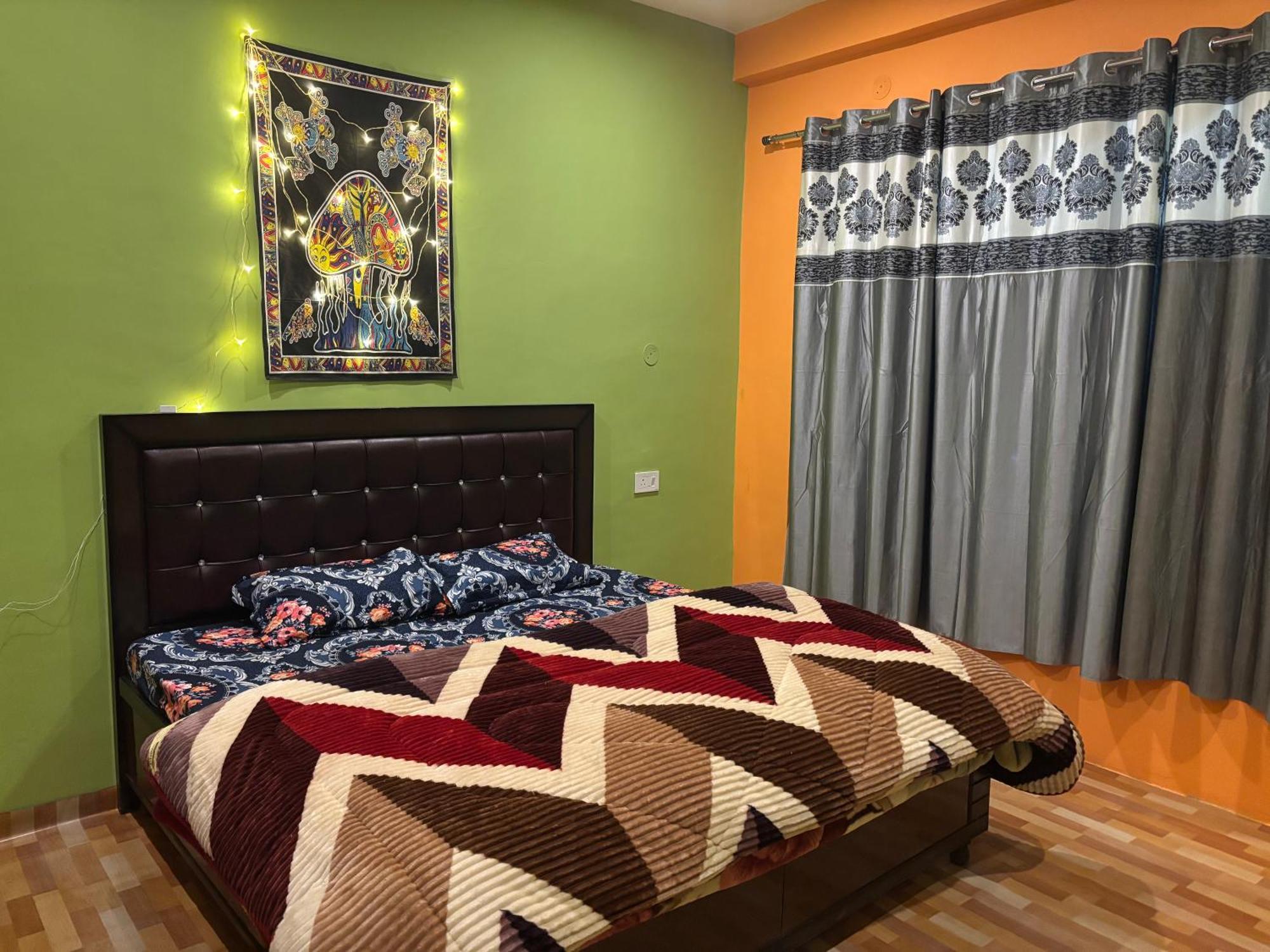 Shalom Guesthouse And Cafe Kalgha Bagian luar foto